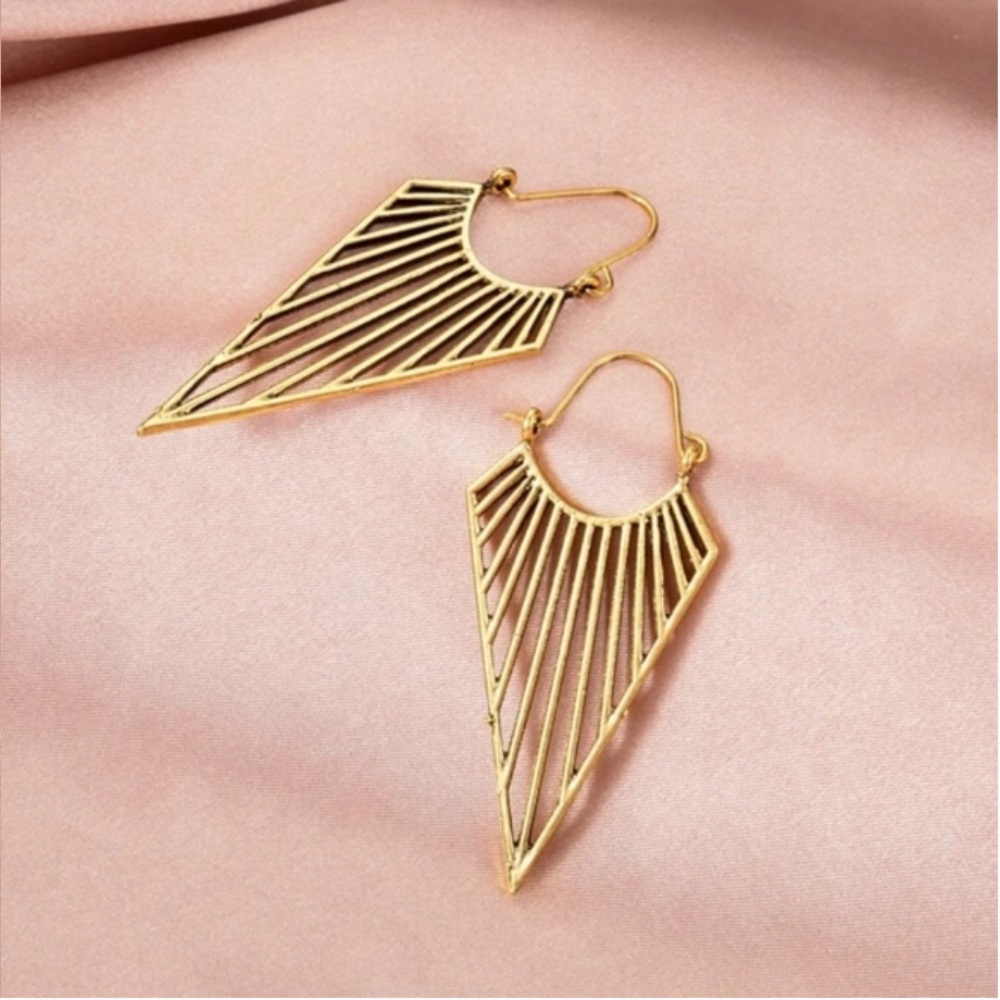 Shakti Golden Goddess Geometric Drop Earrings NWT NEW Sun Rays Energy - Picture 6 of 10